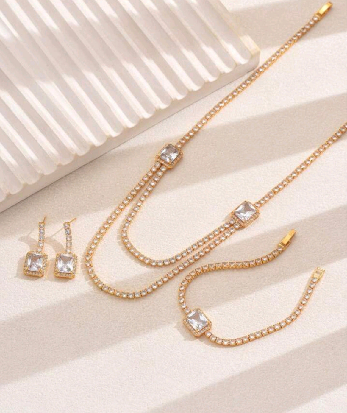 4 Stücke Schmuckset mit kubischem Zirkonia